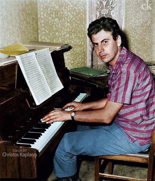 «Ο κλασικός Μίκης Θεοδωράκης για σόλο πιάνο» στην Εναλλακτική Σκηνή της ΕΛΣ στις 23 Σεπτεμβρίου 2023