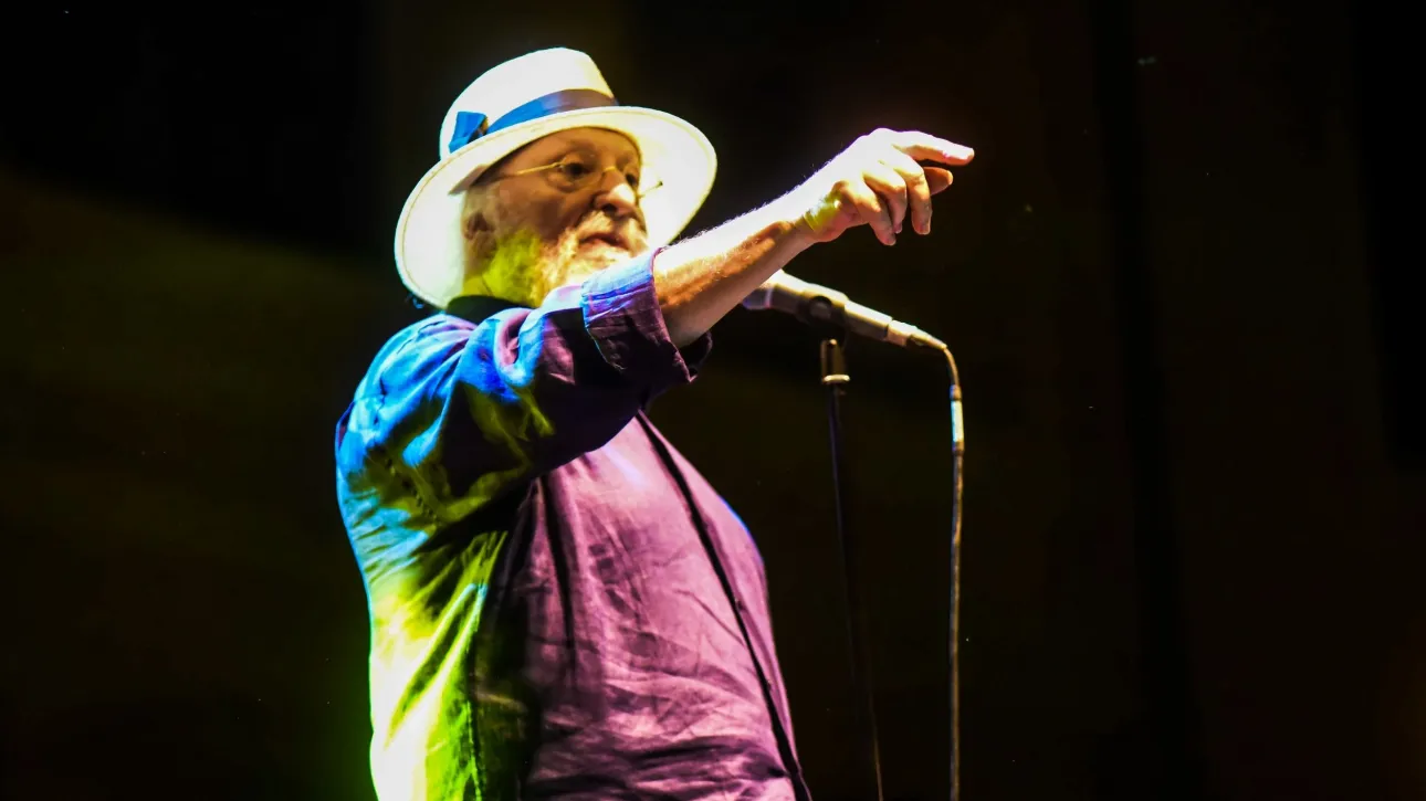 Read more about the article Έφυγε σήμερα ο Διονύσης Σαββόπουλος