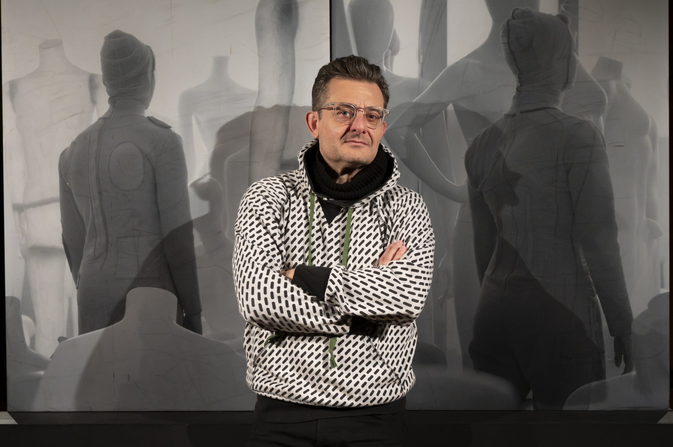 Read more about the article Εικαστική δράση του Γιώργου Δρίβα με τίτλο «Συμφωνία 37: Προσωπογραφία ενός αλγόριθμου» στο Μέγαρο